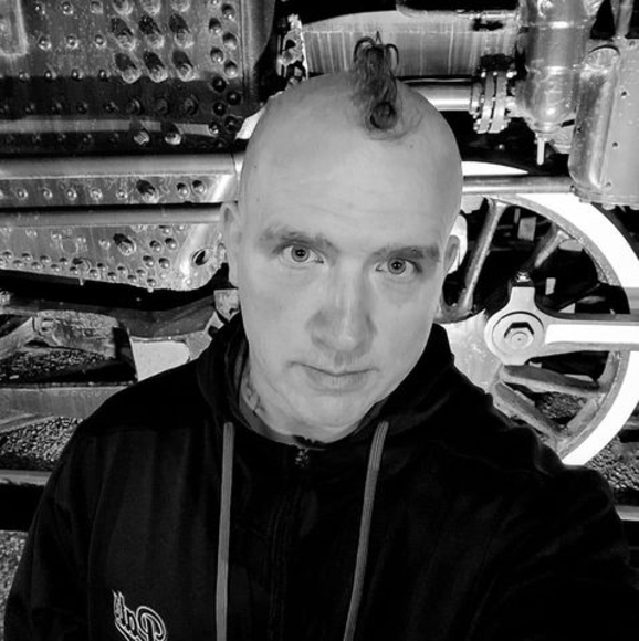 Meet your Posher, Paul - Picture 1 of 1